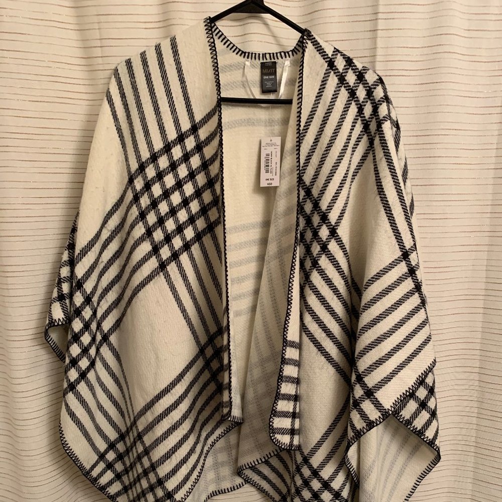$5 SALE Mixit JCPenny Ivory Black Plaid Shaw